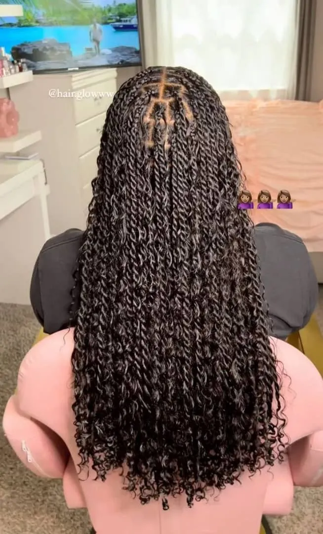 Island twist protective hairstyle with natural volume