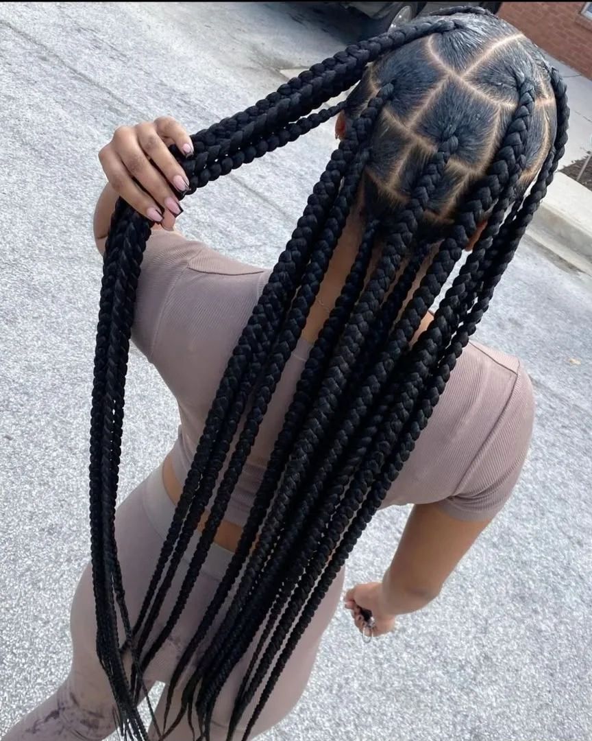 Chic shoulder grazing bob braids with wrapped ends - SS BRAIDS GH (ssbraidsgh) Accra